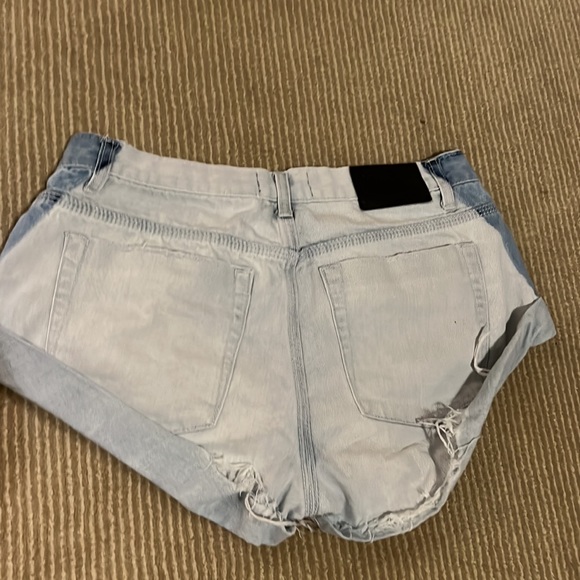 One Teaspoon BANDIT Shorts size 29 (lightly worn) - Picture 2 of 2